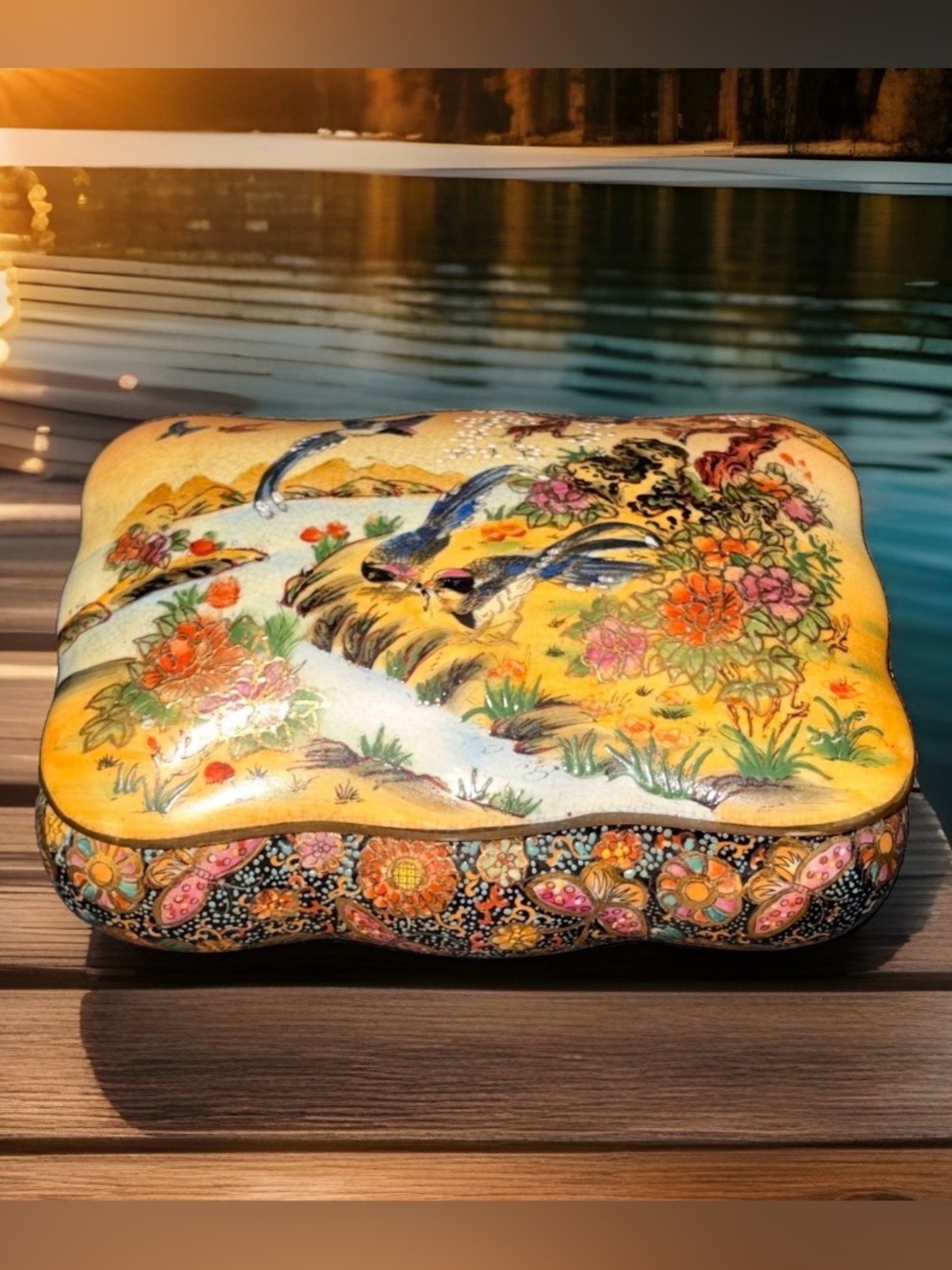 Vtg Satsuma Porcelain Trinket Box Birds Flowers Butterfly Scalloped Gold Gilt